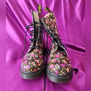 Docs Dr. Martens 1490 Simone Floral Patent Leather Boots Women’s US 6 UK 4
